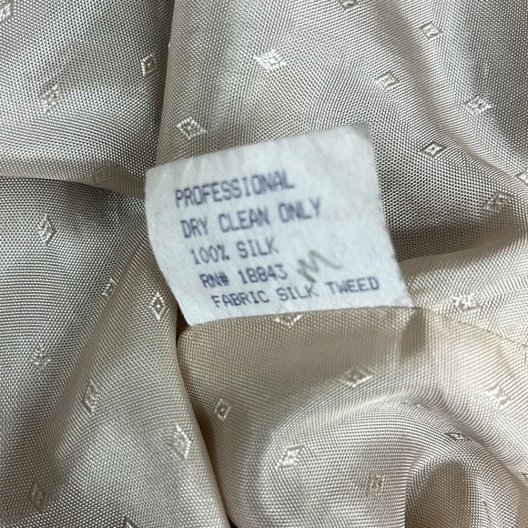 Tweed crop blazer size Large - Picture 7 of 7